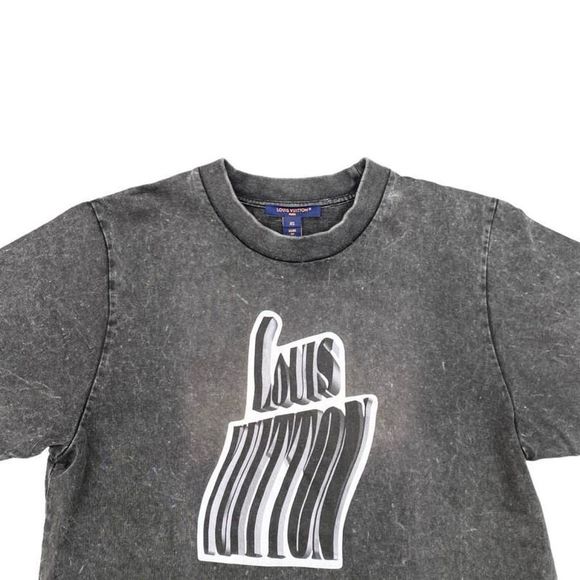 Louis Vuitton Short Sleeve T-shirt Graphic LV Signature Shirt Rw241wa GPV - Picture 3 of 10